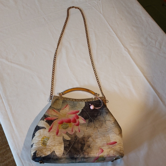 Vintage Lotus Asian Patterned Kiss Lock Women's Bag With Chain - Picture 4 of 15